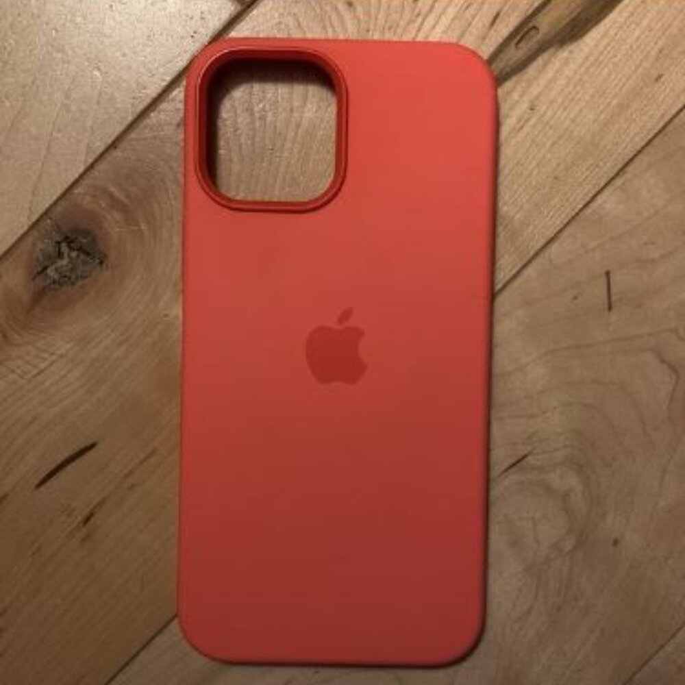 LIKE NEW Apple iPhone 12 ProMax Case w/ BRAND NEW MAGSAFE and BOX